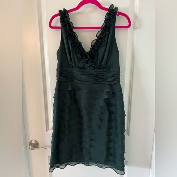 Green semi formal dress size 12 - Picture 1 of 4